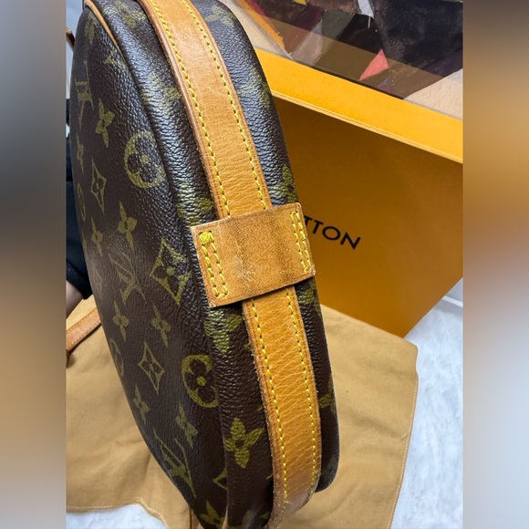 LOUIS VUITTON-MI883 Jeunefille Monogram Canvas Crossbody Bag - Picture 6 of 16